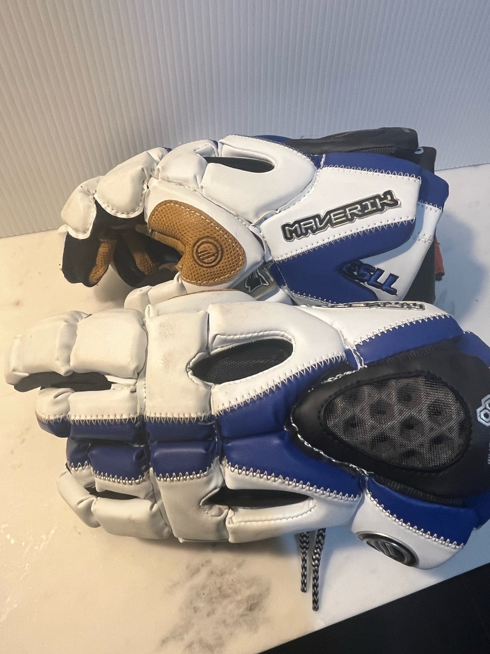 Maverik 13” lacrosse gloves featuring XFOAM protection technology - Blue & White